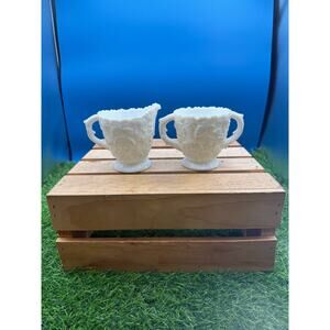 Vintage Fenton Milk Glass Ivy / Maple Leaf Creamer and Sugar Bowl Set -3.75”Tall